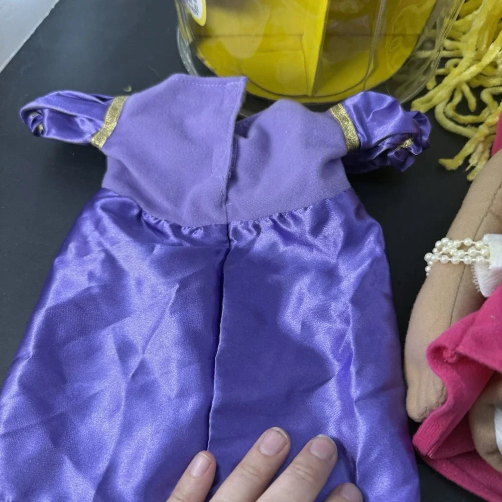 Melissa & Doug Make Your Own Princess Puppet Dress Up Wigs Jewelry Clothes Case
